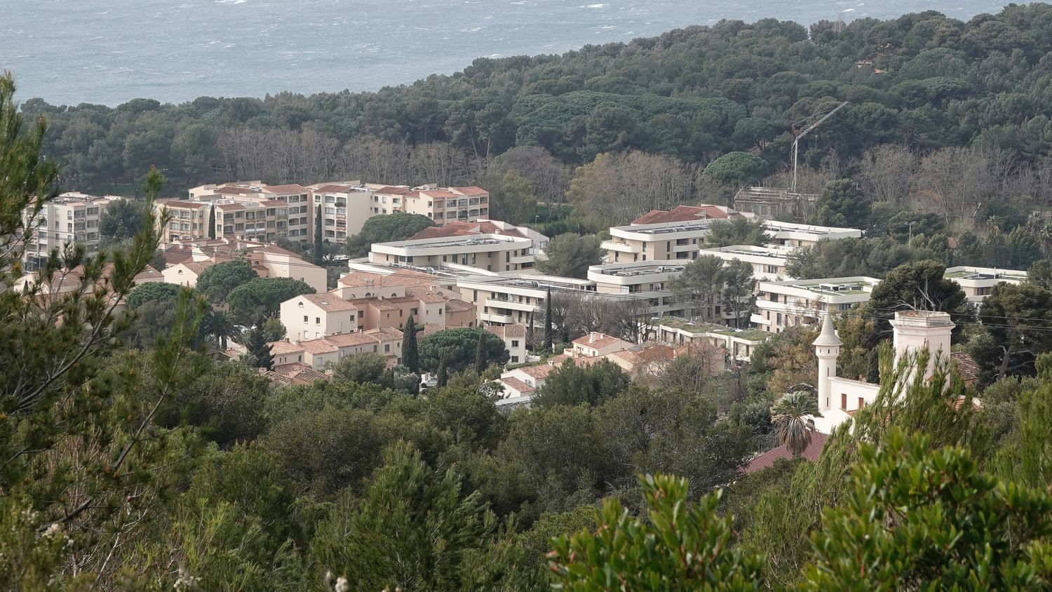 xLes Hauts de pin rolland 02605258